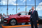Lada Iskra после премьеры на ПМЭФ поступит в продажу весной 2025 года 