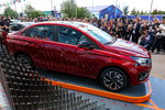 Lada Iskra после премьеры на ПМЭФ поступит в продажу весной 2025 года 
