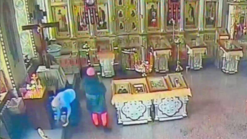 В Москве задержали подозреваемую в краже иконы из церкви